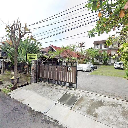 Urbanview Hotel Wayan Mansion Denpasar Exteriér fotografie