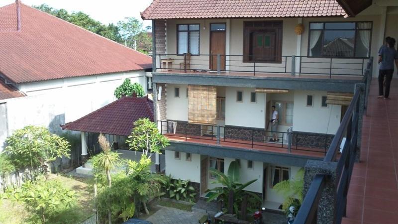 Urbanview Hotel Wayan Mansion Denpasar Exteriér fotografie